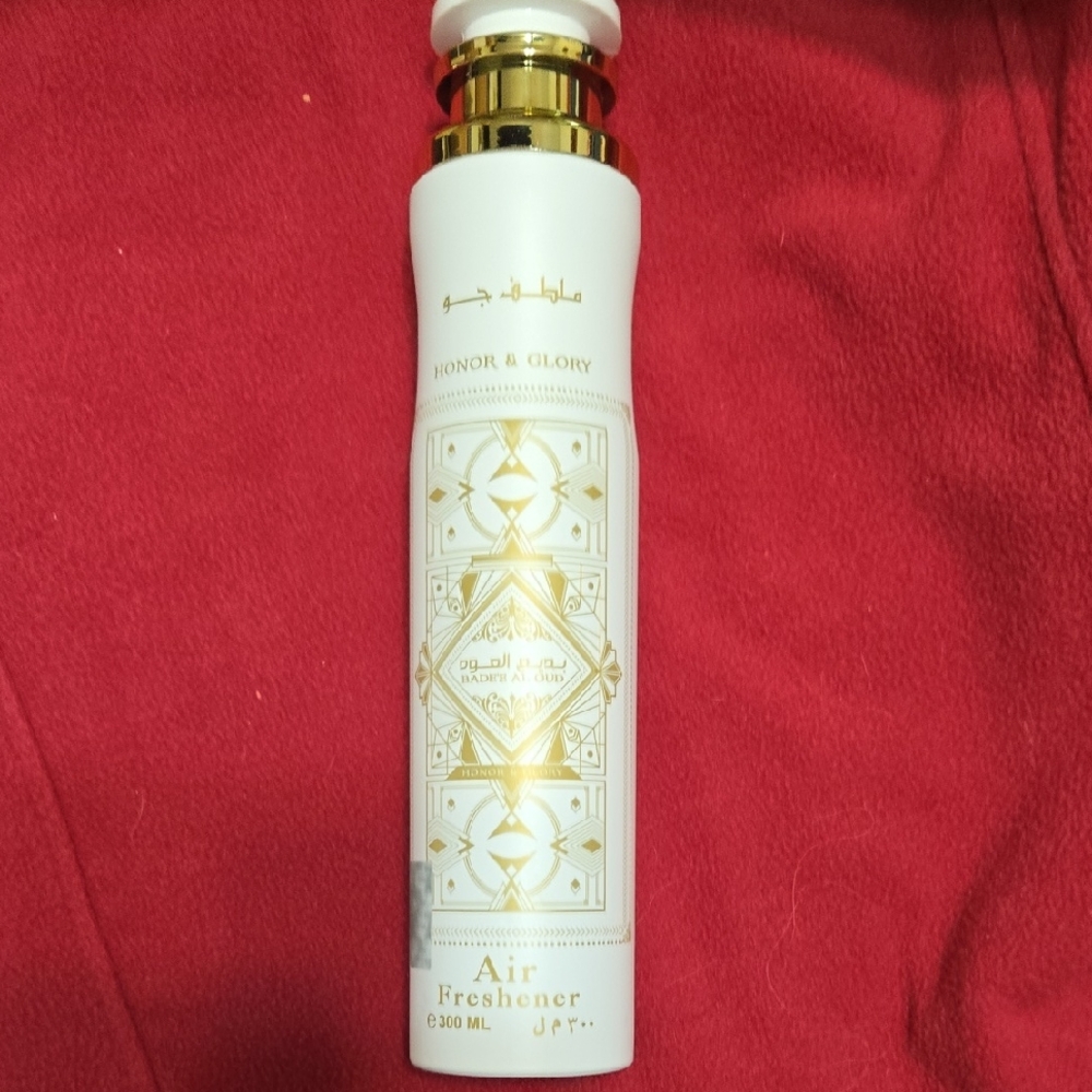 Lattafa Honor & Glory White and Gold Air Freshener